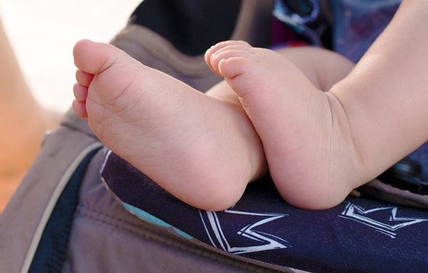 לטיול יצאנו – כיצד בוחרים טיולון לתינוק?
