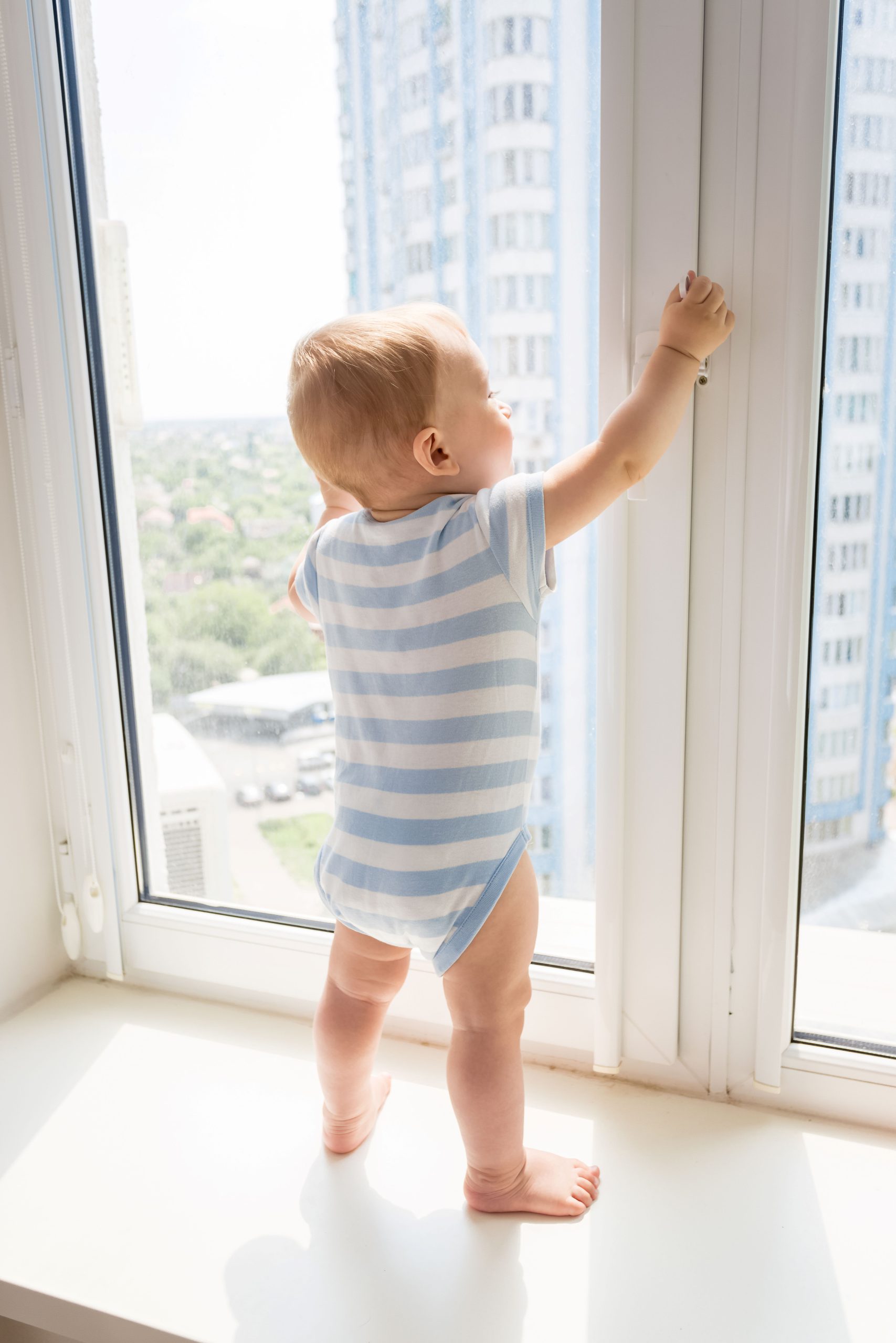 לקראת חודשי הקיץ, זינוק של 41% בהיקפי ההזמנות של בדיקות בטיחות להכשרת הבית עבור תינוקות ופעוטות-  Child Proofing